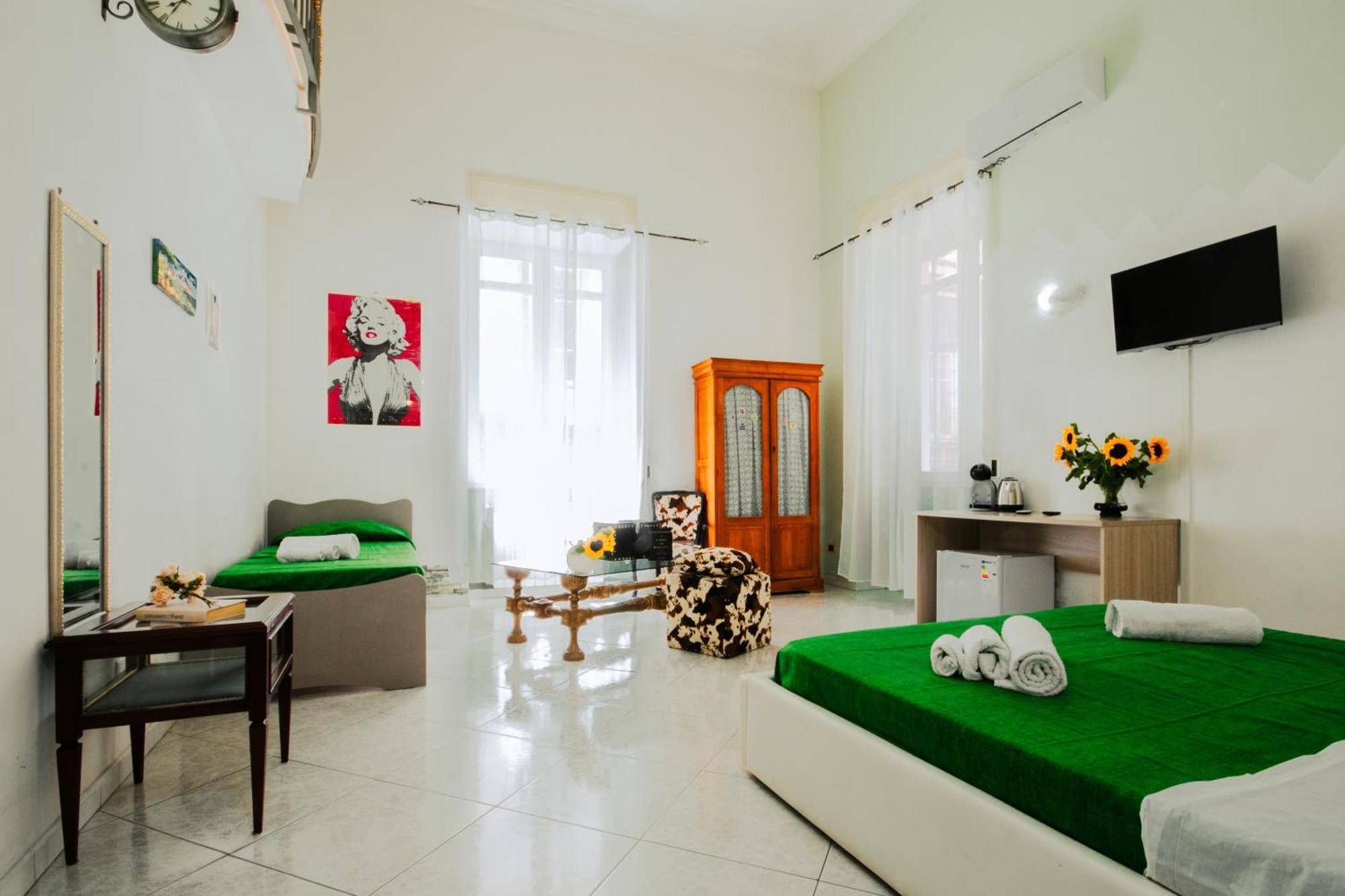 Napoli Centro, Dm Suites Extérieur photo