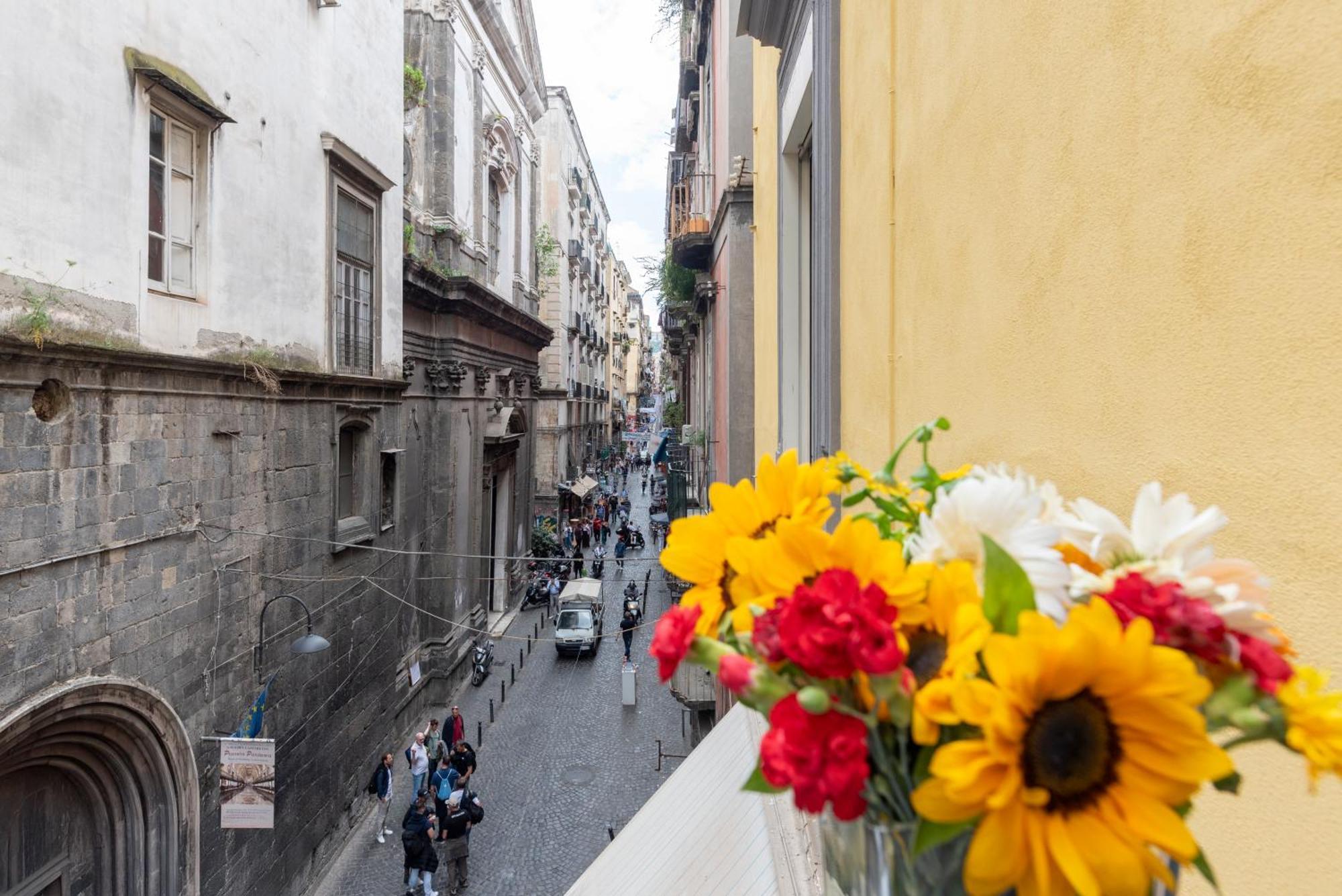 Napoli Centro, Dm Suites Extérieur photo