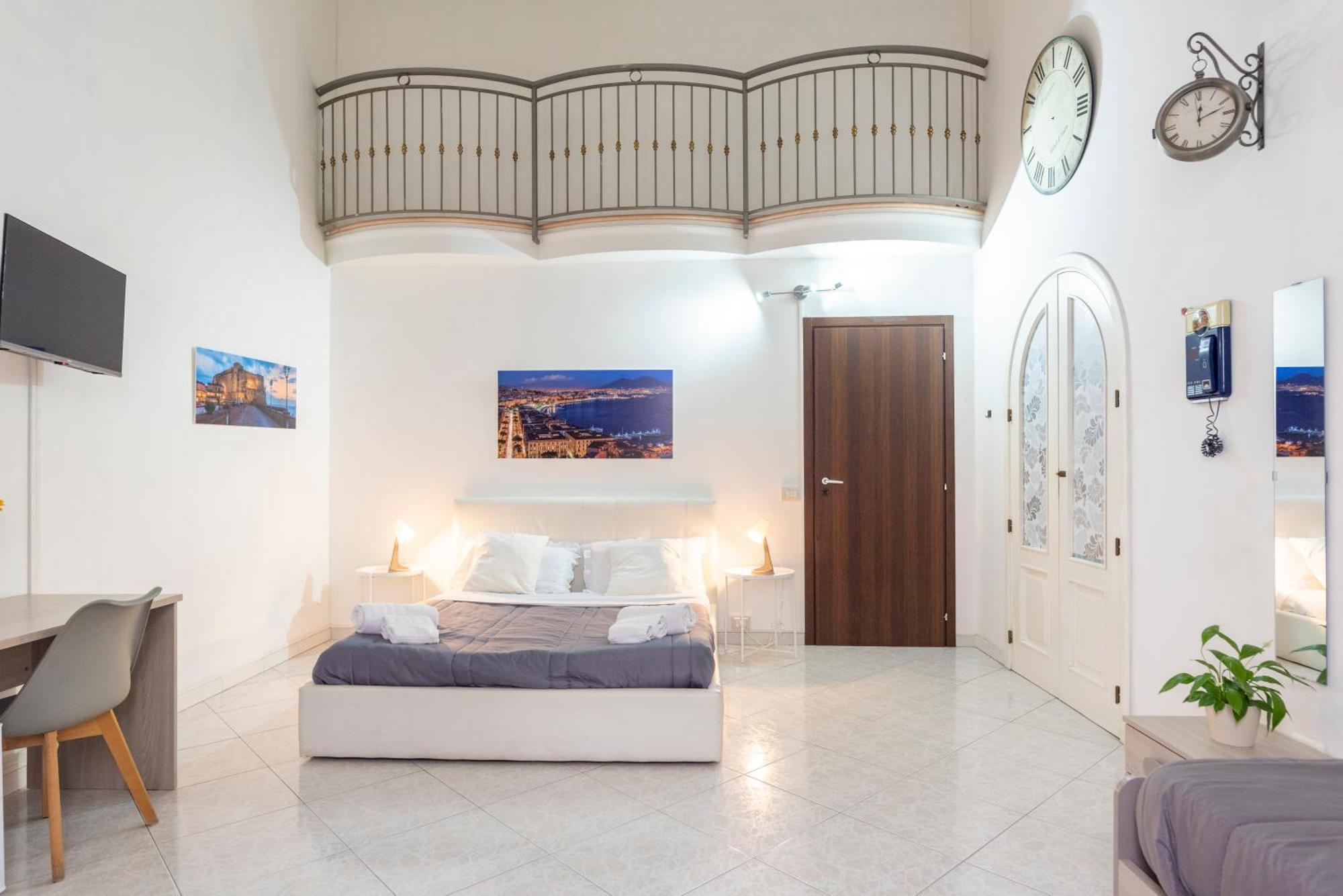 Napoli Centro, Dm Suites Extérieur photo