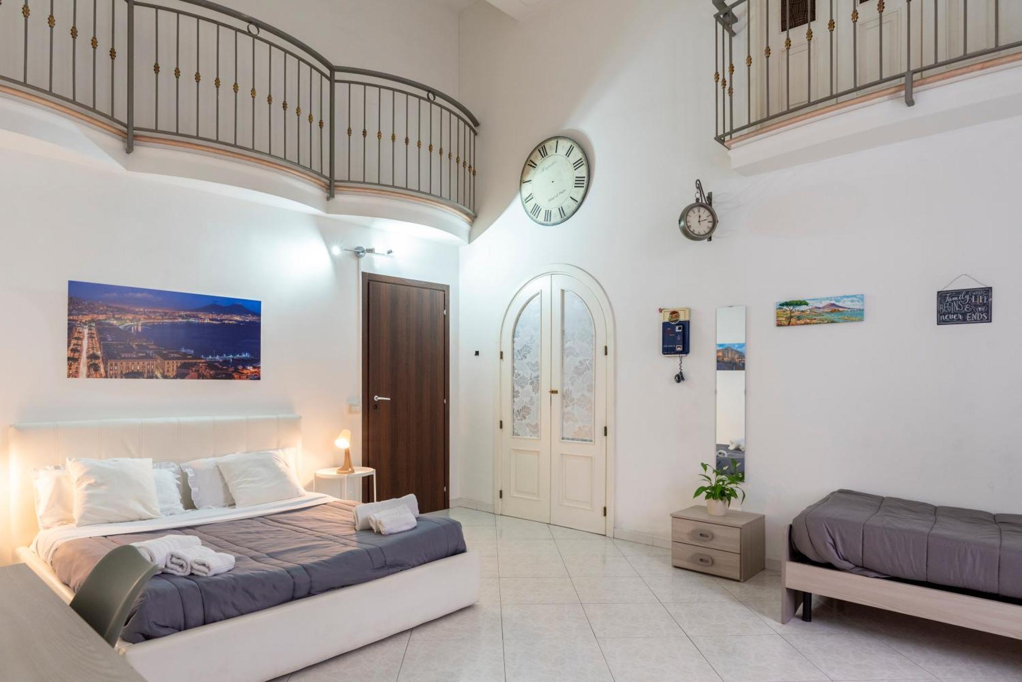 Napoli Centro, Dm Suites Extérieur photo