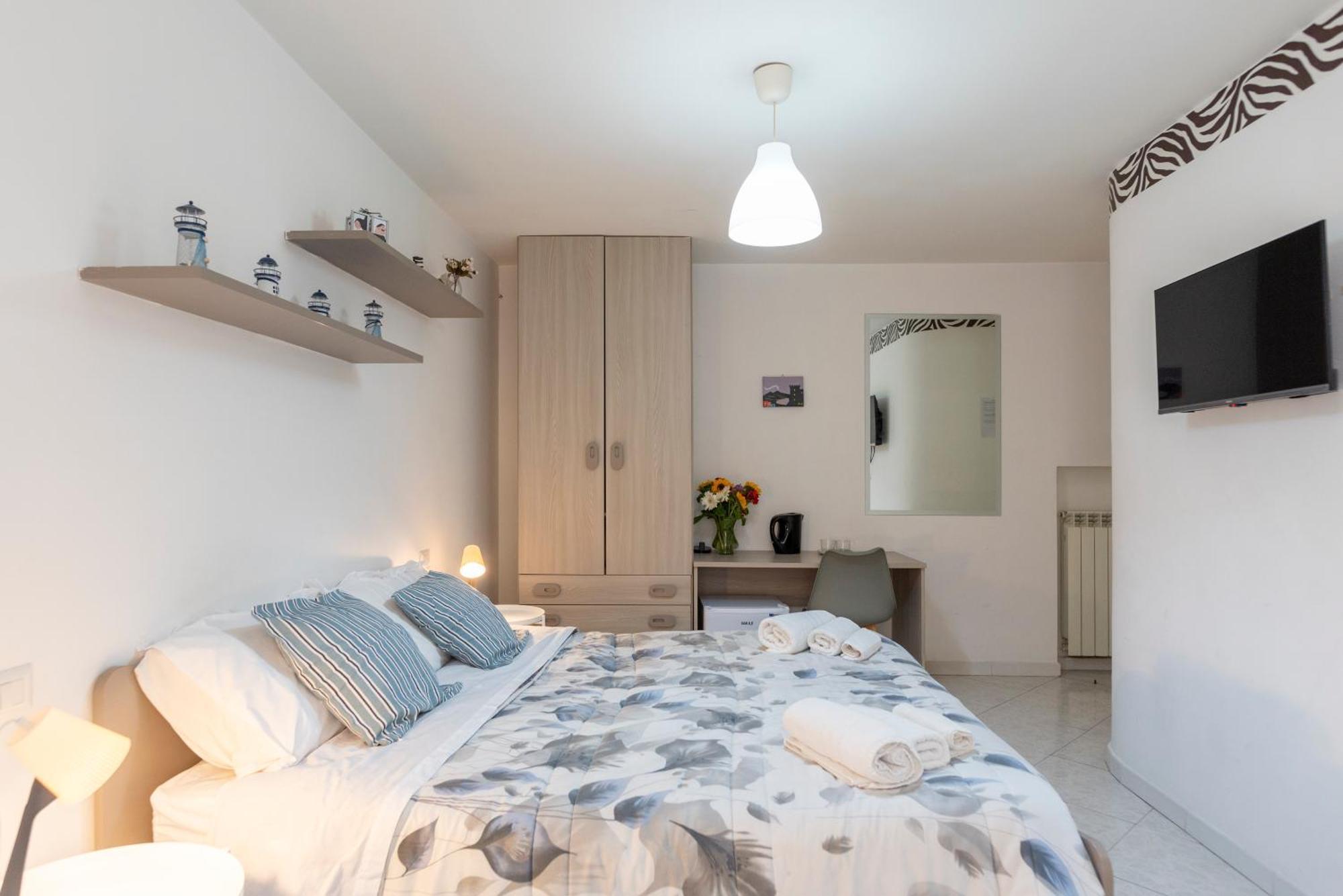 Napoli Centro, Dm Suites Extérieur photo