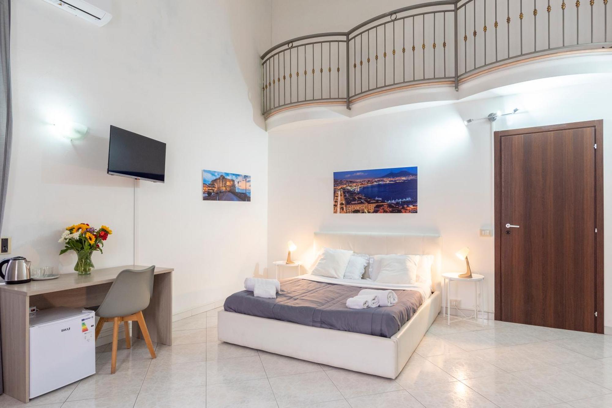 Napoli Centro, Dm Suites Extérieur photo