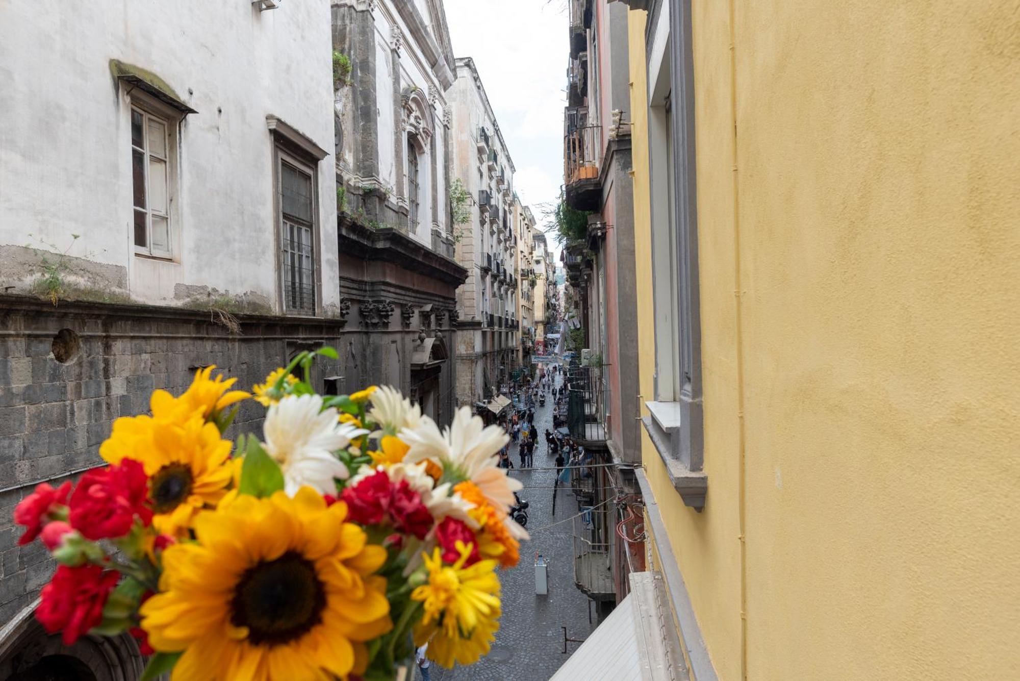 Napoli Centro, Dm Suites Extérieur photo